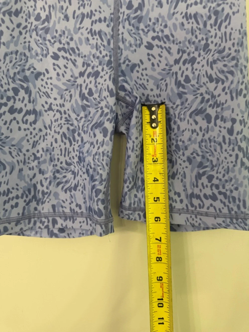 Athleta Women’s XS Light Blue Printed Bike Shorts soft comfort gym wod active - Picture 4 of 6